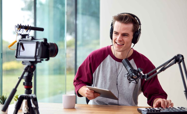 Mic Placement Tips for Better Podcast Sound