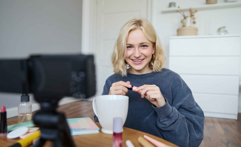 How to Stay Consistent as a Content Creator: